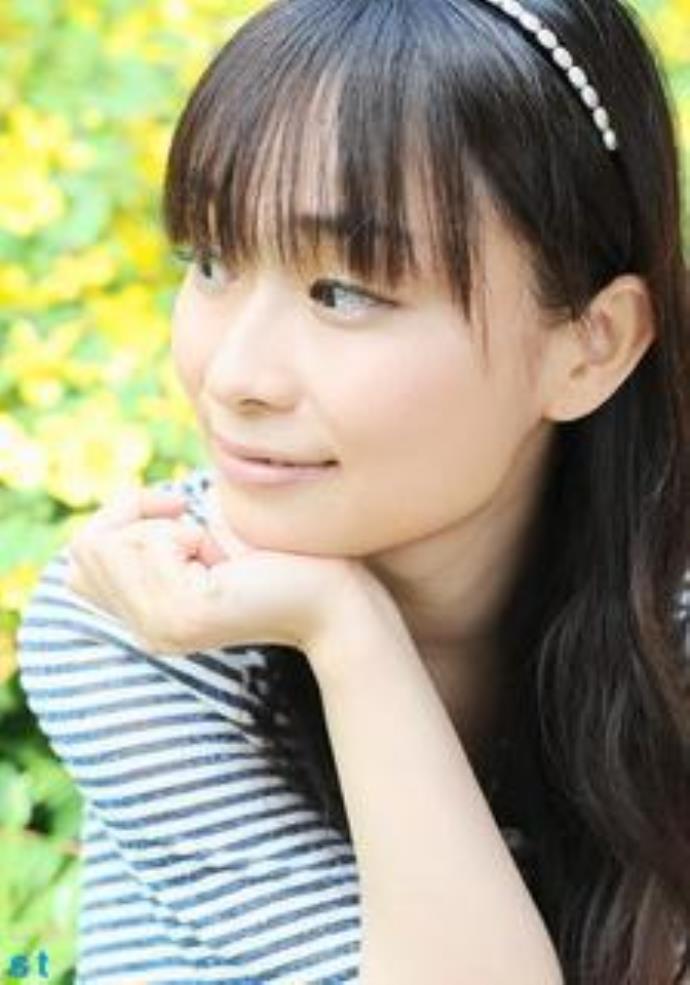 今井纯夏：Nogizaka46的闪耀新星，甜美魅力征服观众的图片 -第3张